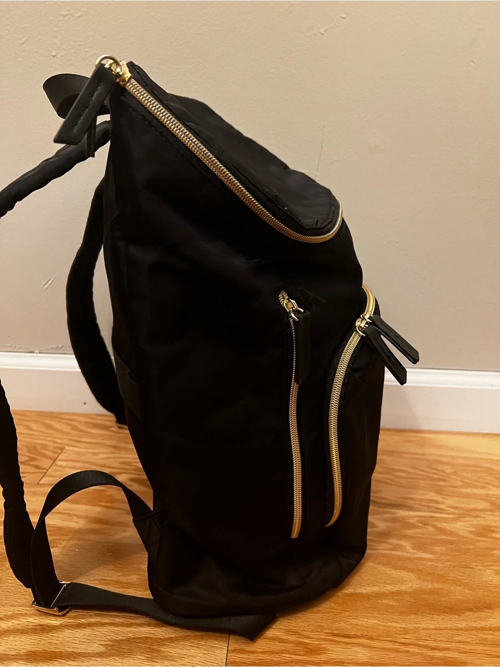 Samsonite Black Backpack with Gold Zippers
